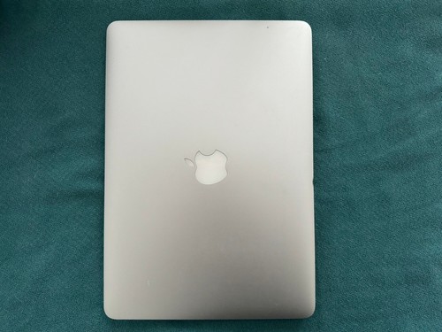Apple MacBook Air 13 inch 2015 i5 8GB RAM 128GB SSD Monterey