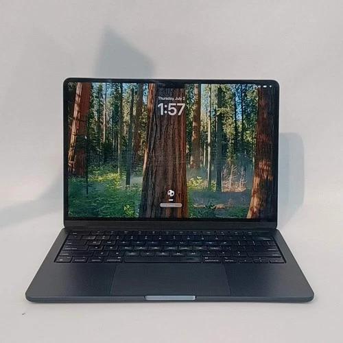 2024 Apple MacBook Air 13.6" M3 8C GPU 4.0GHz 8GB RAM 256GB SSD A3113