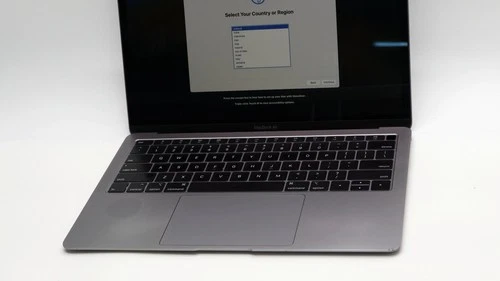 Apple Macbook Air 13" i5-8210Y 8GB 128GB - Very Good