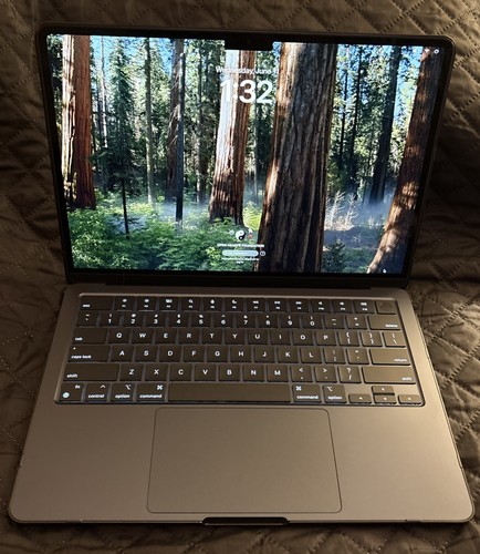 MacBook Air 15 2024 M3 8-Core CPU 10-Core GPU 16GB 256GB Midnight - Good