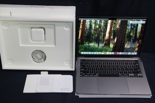 Apple MacBook Air 13 M3 2024 16GB 256GB Space Gray Cycle Count 46