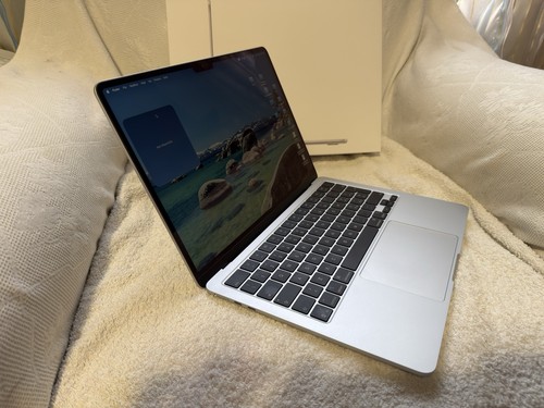 Apple MacBook Air 13” M4 256GB Silver (Mint)