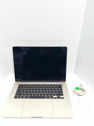 2024 Apple MacBook Air 15" M3 8GB RAM 256GB SSD A3114