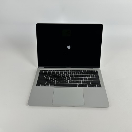 MacBook Air 13 Silver 2019 1.6GHz Intel Core i5 8th Gen. 8GB 256GB SSD Very Good