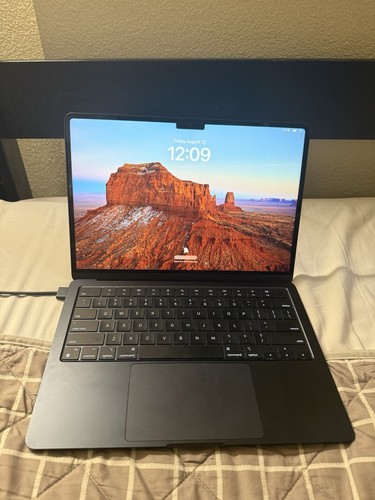 MacBook Air 13-inch 2024 M3 Laptop 8GB RAM, 256GB SSD, 8-Core GPU, Space Gray