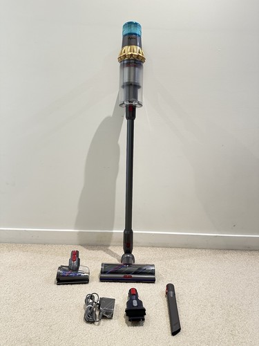 Dyson V15 Absolute handstick vacuum - Good Condition