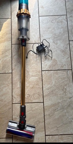 Dyson V15 detect SV22 Absolute + Cordless Stick Handheld Vacuum Cleaner | Gold