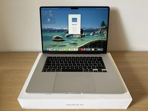 Apple MacBook Air 15" 2024 M3 8-Core GPU 10-Core 8GB 256GB SSD