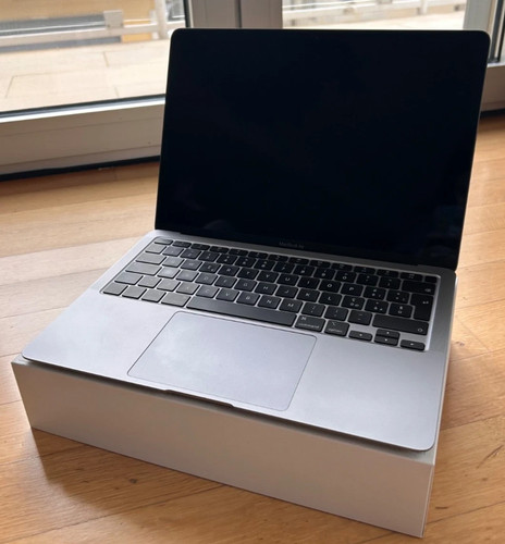 Apple MacBook Air 13" (512GB SSD, M1, 8GB) Laptop - Space Gray -...