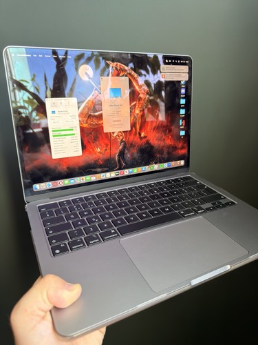 Apple MacBook Air 13.6" 2024 8GB RAM, 256GB SSD, M3 Processor, Space Grey