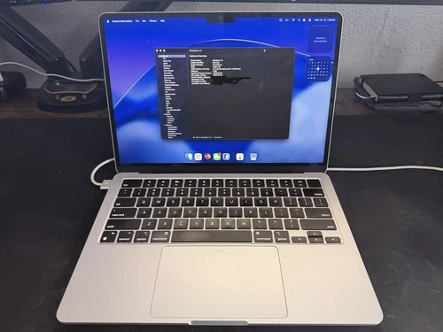 Apple 13" M2 MacBook Air (M2, 8GB, 256GB)