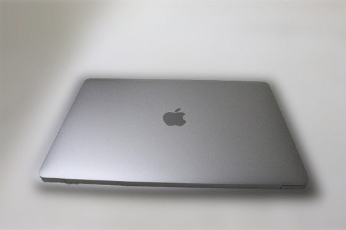 Apple MacBook Air A1932 i5-8210Y 1.60GHZ 16GB 256GB SSD 13.3"