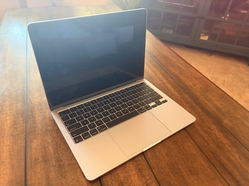 2025 Apple MacBook Air 13" M4 16GB RAM 256GB Damaged Screen Please Read