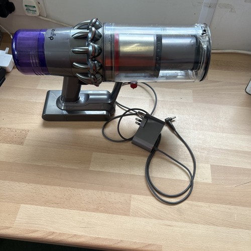 Dyson SV15 Cordless Vacuum Cleaner Cyclone fully cleaned inc charger