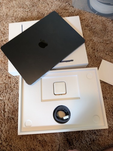 2024 Apple MacBook Air 13.6" M3 8C GPU 4.0GHz 8GB RAM 512GB SSD MRXW3LL/A