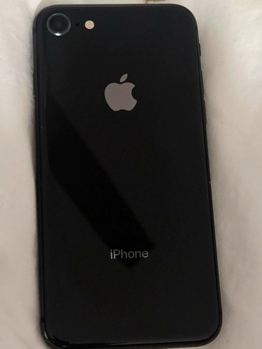Apple iPhone 8 - 64 GB - Space Gray (Unlocked)