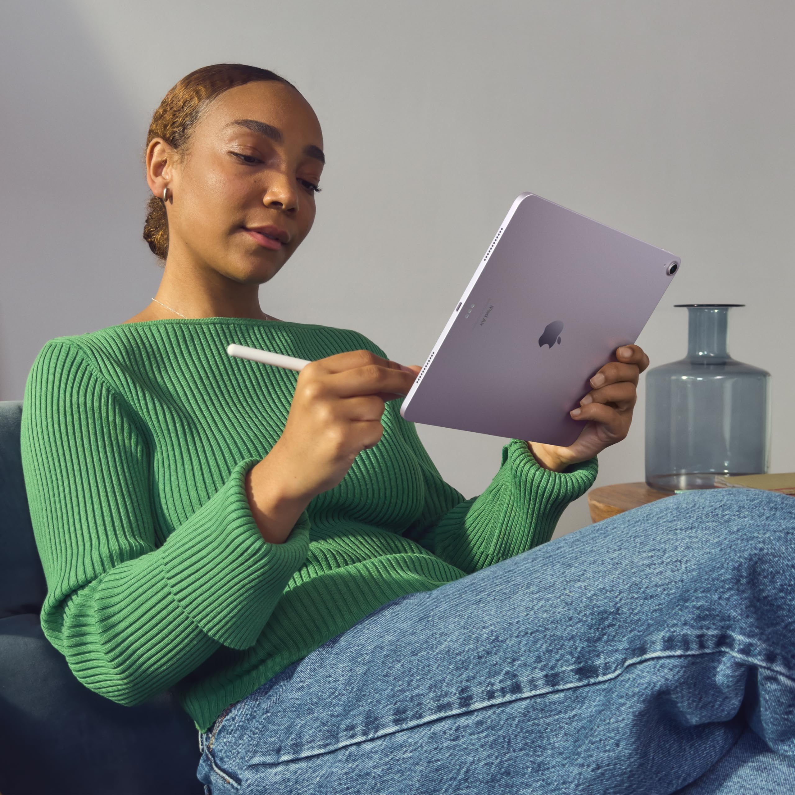 iPad Air 11-inch (M2): Built for Apple Intelligence, Liquid Retina Display, 1TB, 12MP Front/Back Camera, Wi-Fi 6E, Touch ID, All-Day Battery Life — Purple thumbnail 11